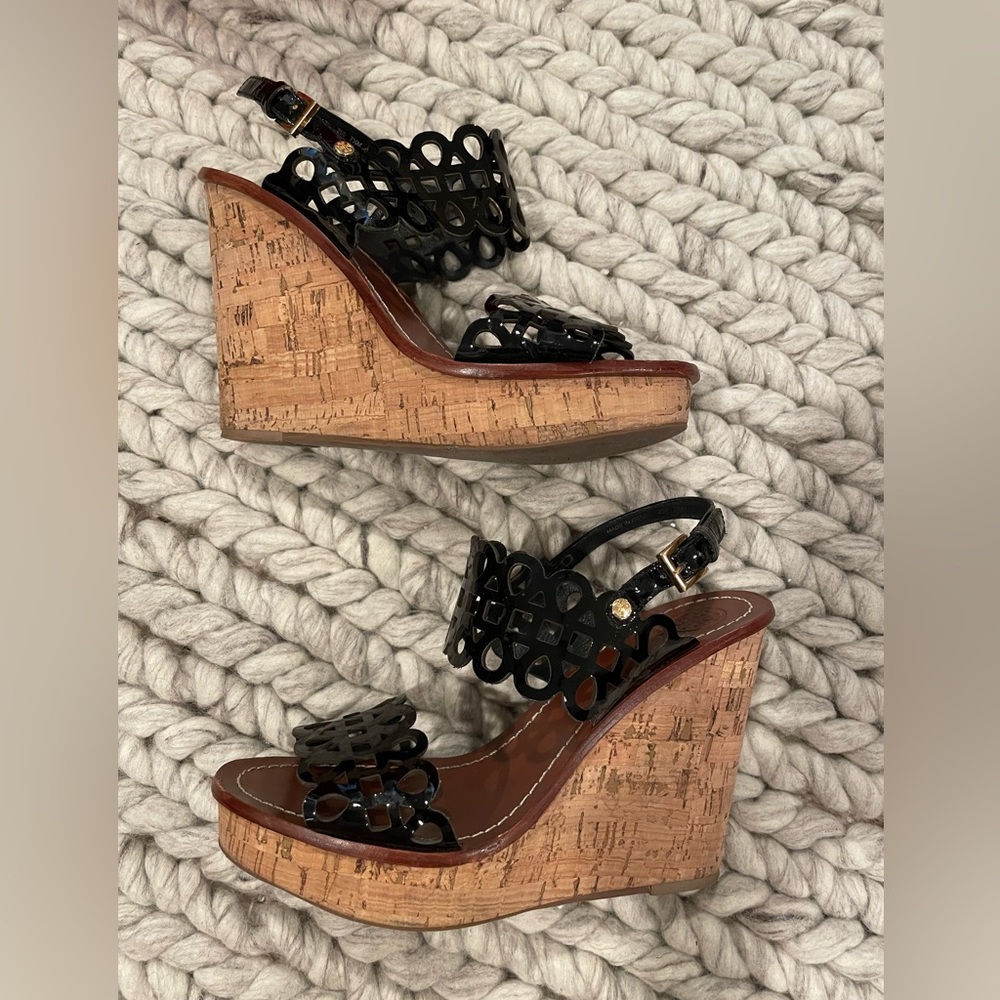 Tory Burch Nori Laser Cut Wedge Platform Sandals size 7.5